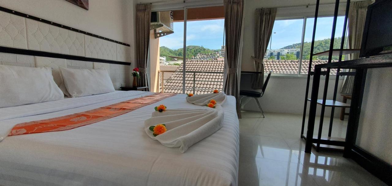 At Home Hotel Patong Exterior photo