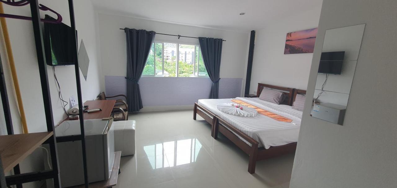At Home Hotel Patong Exterior photo