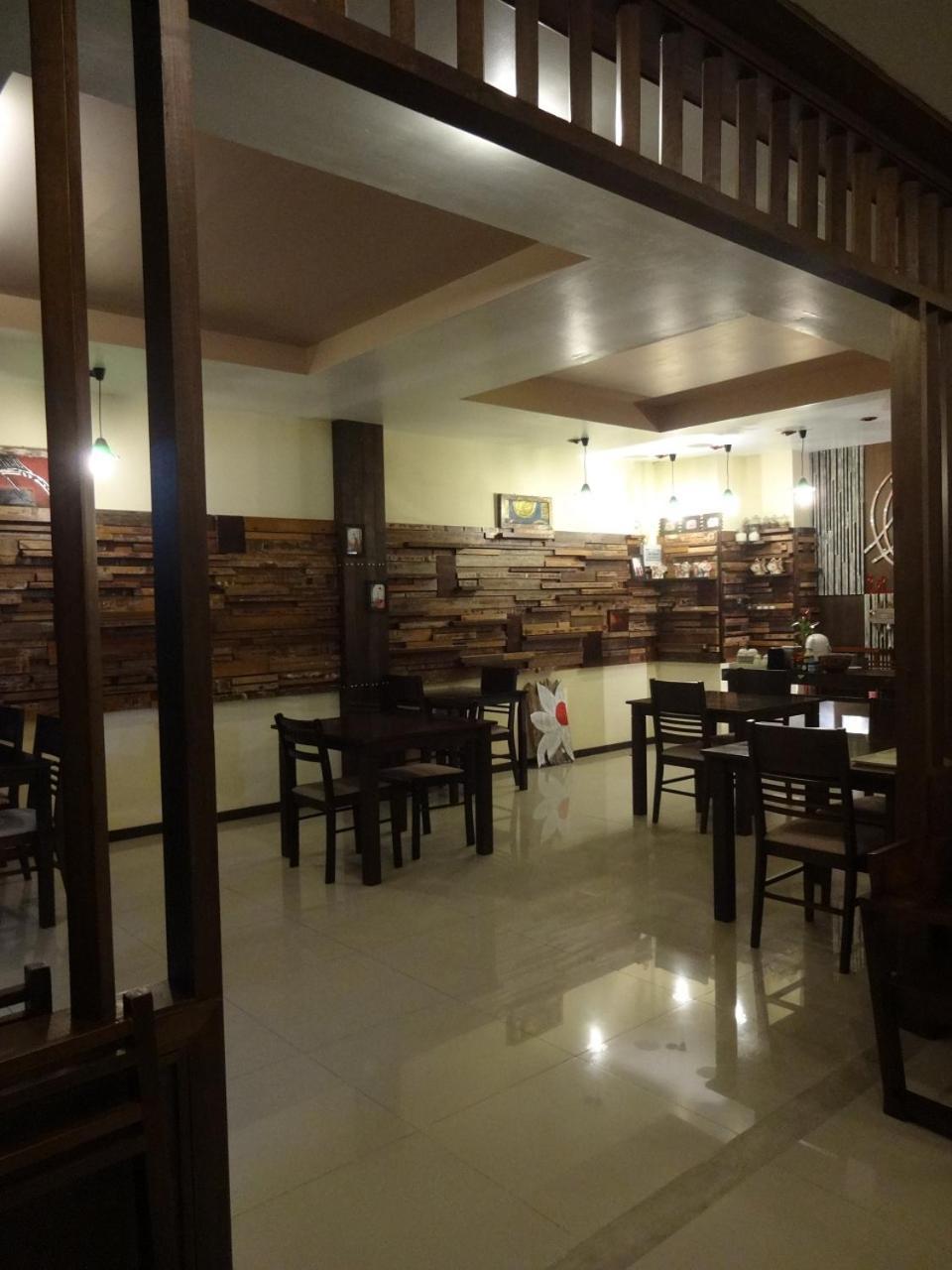 At Home Hotel Patong Exterior photo