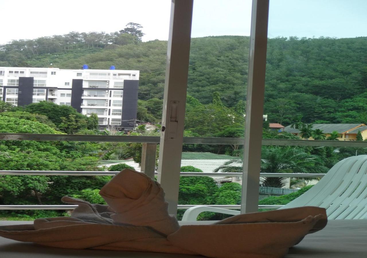 At Home Hotel Patong Exterior photo